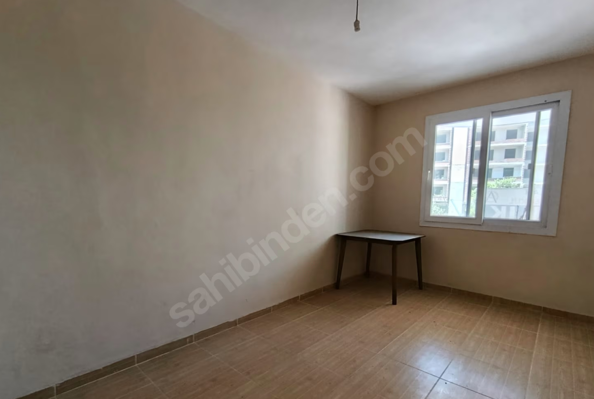 Mersin Mezitli Seymenli Mahallesi 3+1 190 m² Doğalgaz Kombili Satılık Daire