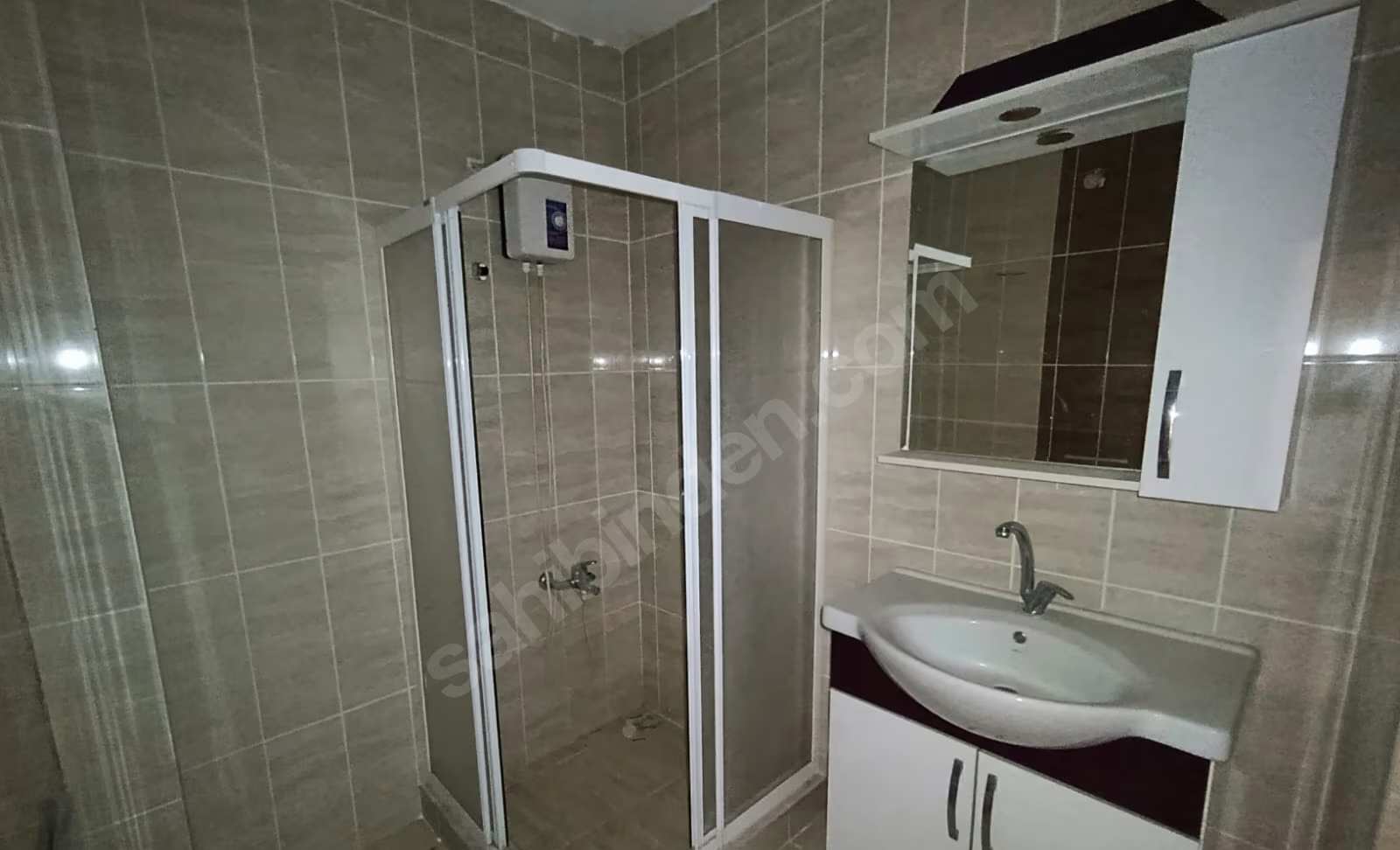 Mersin Mezitli Seymenli Mahallesi 3+1 190 m² Doğalgaz Kombili Satılık Daire 13 Mersin Mezitli Seymenli Mahallesi 3+1 190 m² Doğalgaz Kombili Satılık Daire