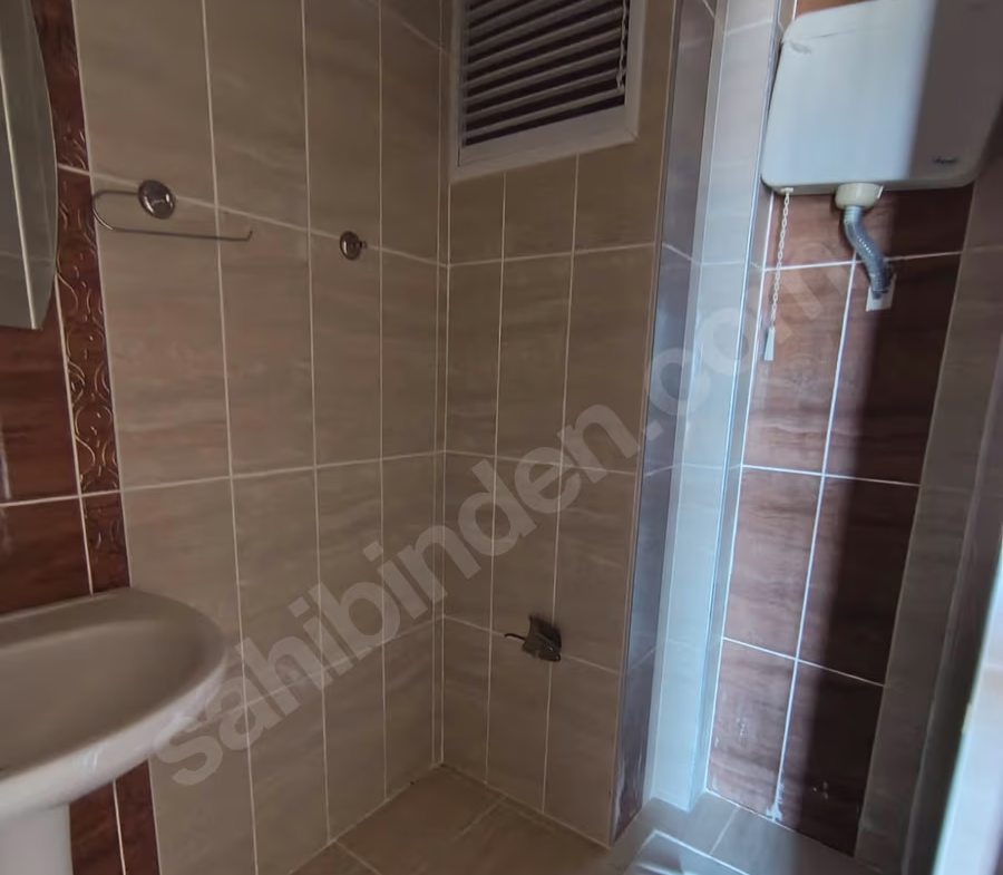 Mersin Mezitli Seymenli Mahallesi 3+1 190 m² Doğalgaz Kombili Satılık Daire