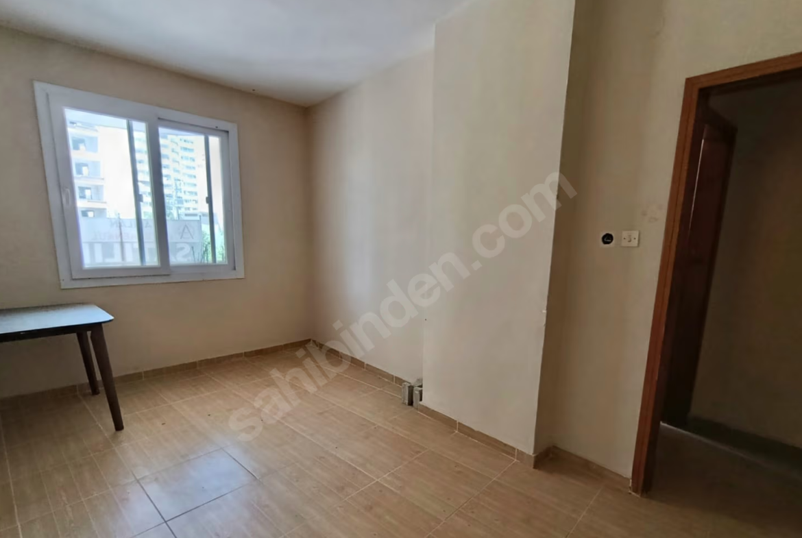 Mersin Mezitli Seymenli Mahallesi 3+1 190 m² Doğalgaz Kombili Satılık Daire