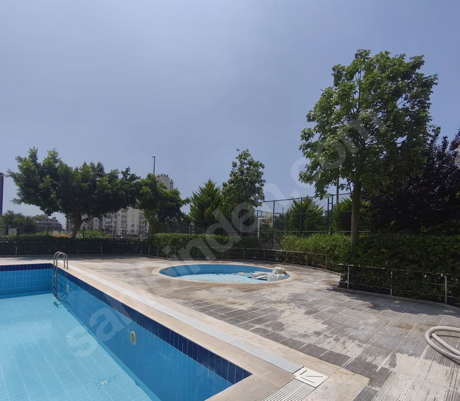 Mersin Mezitli Tece Mahallesi 2+1 110 m² Doğalgaz Kombili Satılık Daire