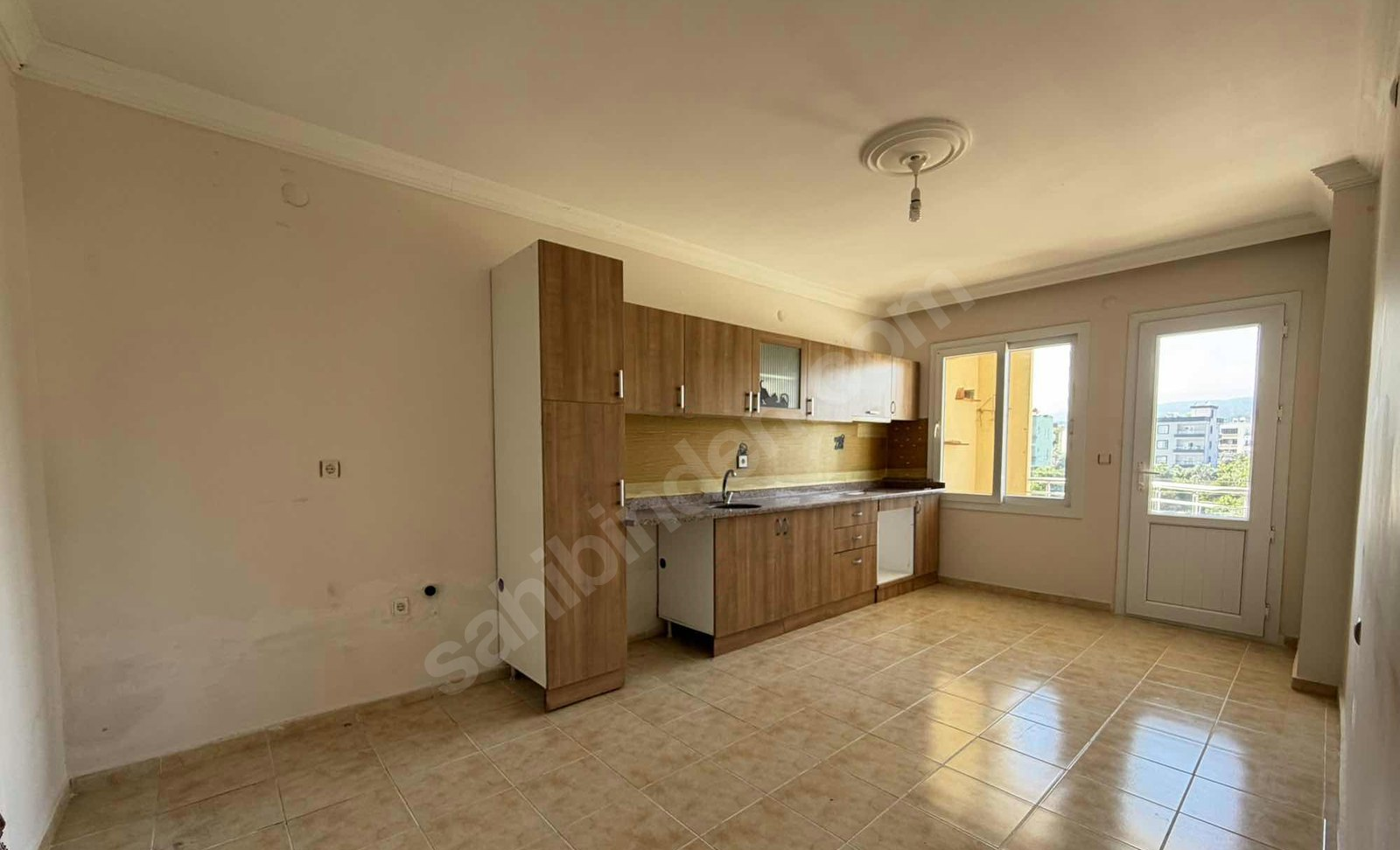 Mersin Mezitli Tece Mahallesi 3+1 150 m² Yok Kiralık Daire