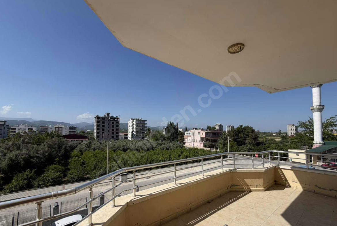 Mersin Mezitli Tece Mahallesi 3+1 150 m² Yok Kiralık Daire