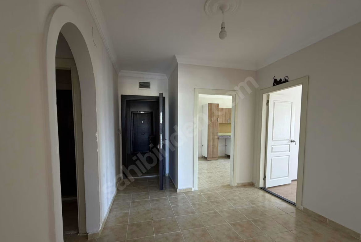 Mersin Mezitli Tece Mahallesi 3+1 150 m² Yok Kiralık Daire