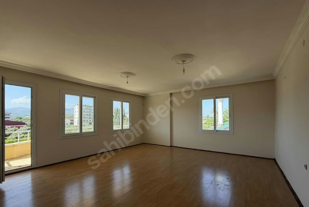 Mersin Mezitli Tece Mahallesi 3+1 150 m² Yok Kiralık Daire