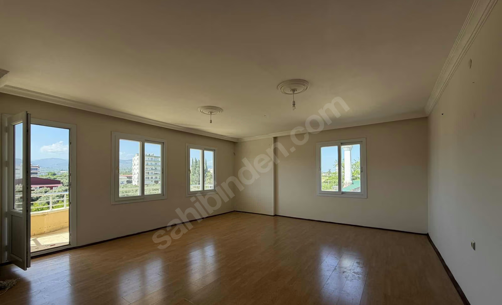 Mersin Mezitli Tece Mahallesi 3+1 150 m² Yok Kiralık Daire