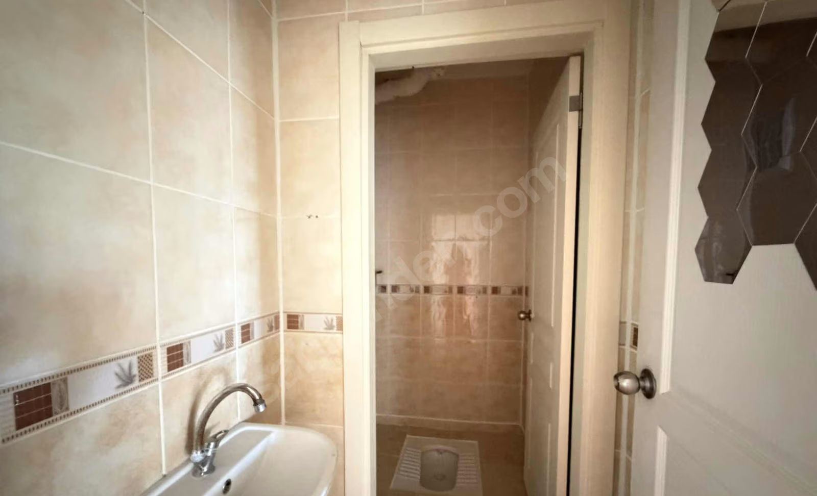Mersin Mezitli Tece Mahallesi 3+1 150 m² Yok Kiralık Daire