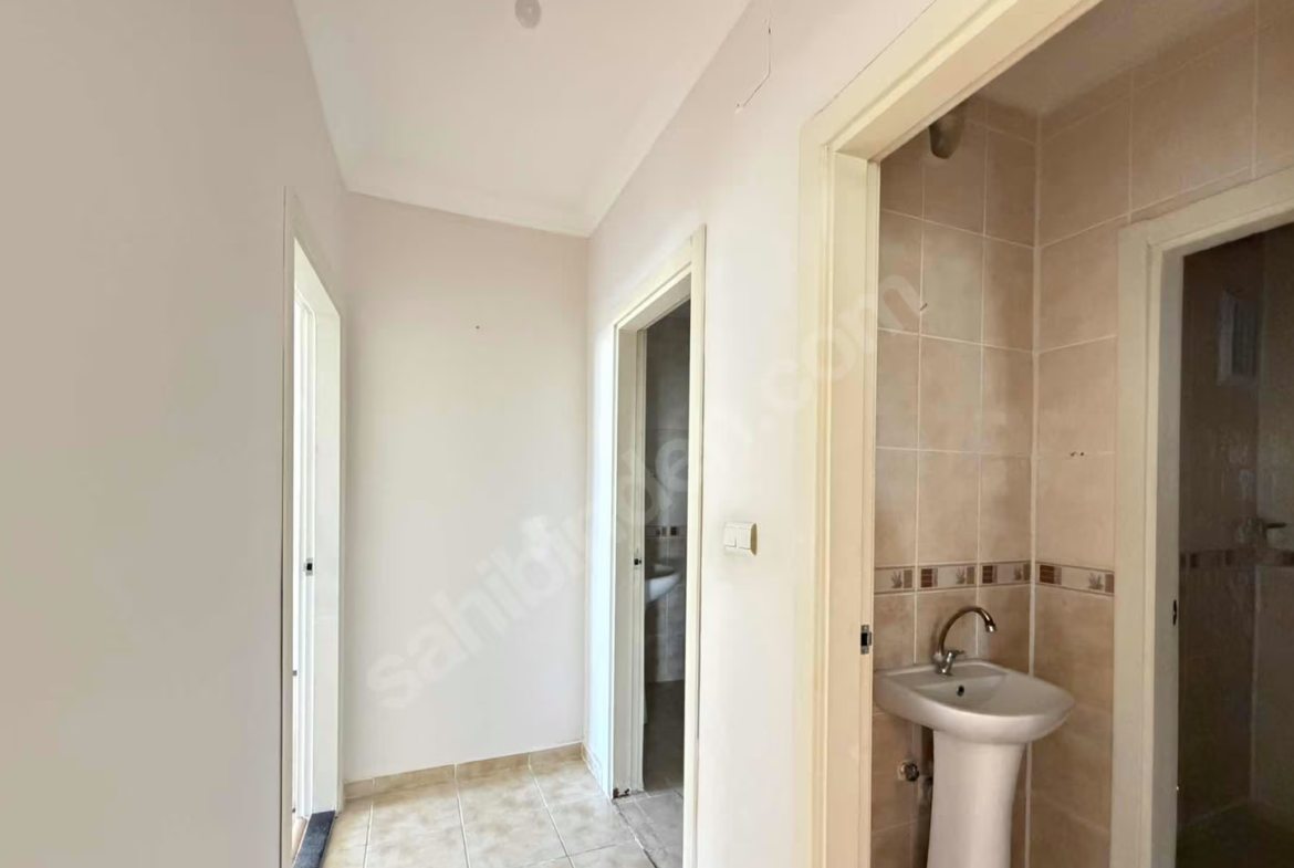 Mersin Mezitli Tece Mahallesi 3+1 150 m² Yok Kiralık Daire