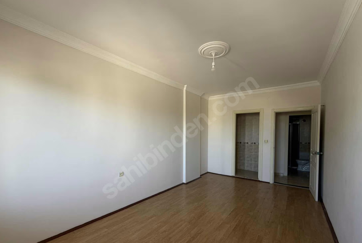Mersin Mezitli Tece Mahallesi 3+1 150 m² Yok Kiralık Daire