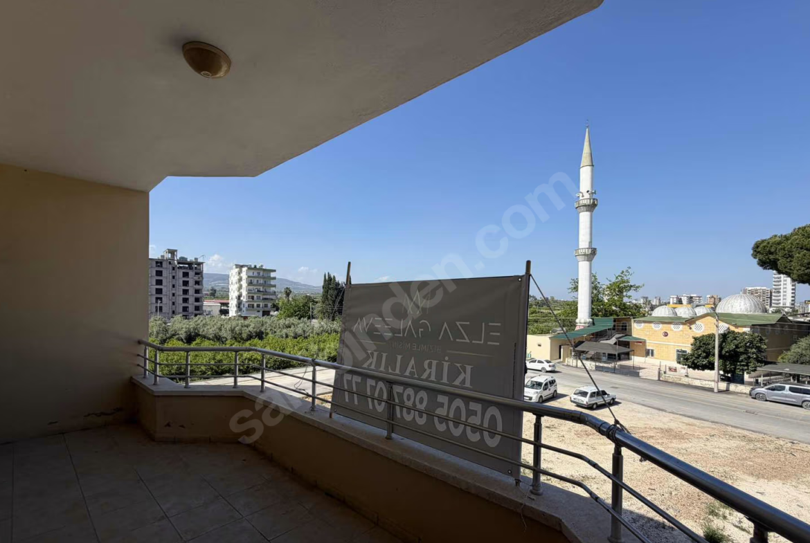 Mersin Mezitli Tece Mahallesi 3+1 150 m² Yok Kiralık Daire