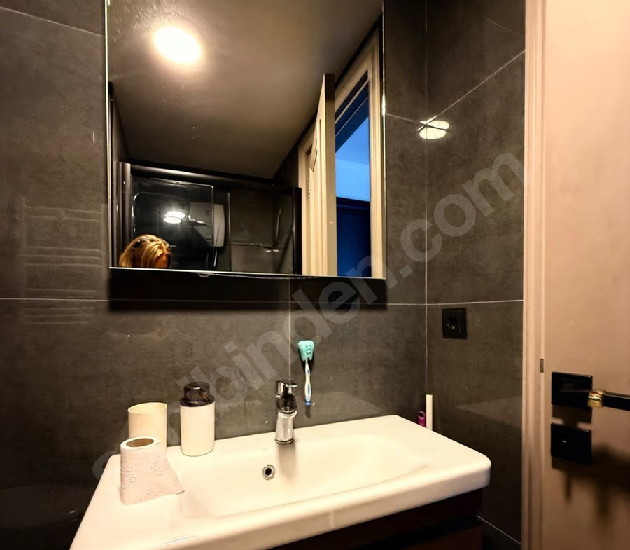 Mersin Mezitli Yeni Mahallesi 1+1 65 m² Klima Kiralık Daire
