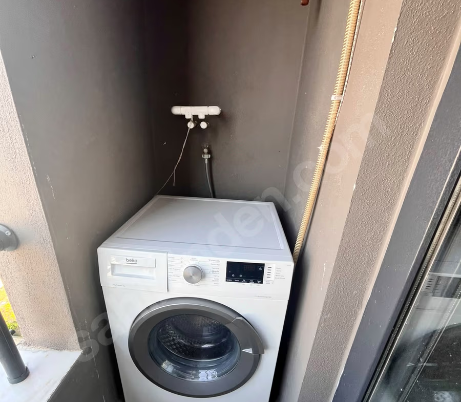 Mersin Mezitli Yeni Mahallesi 2+1 120 m² Klima Kiralık Daire