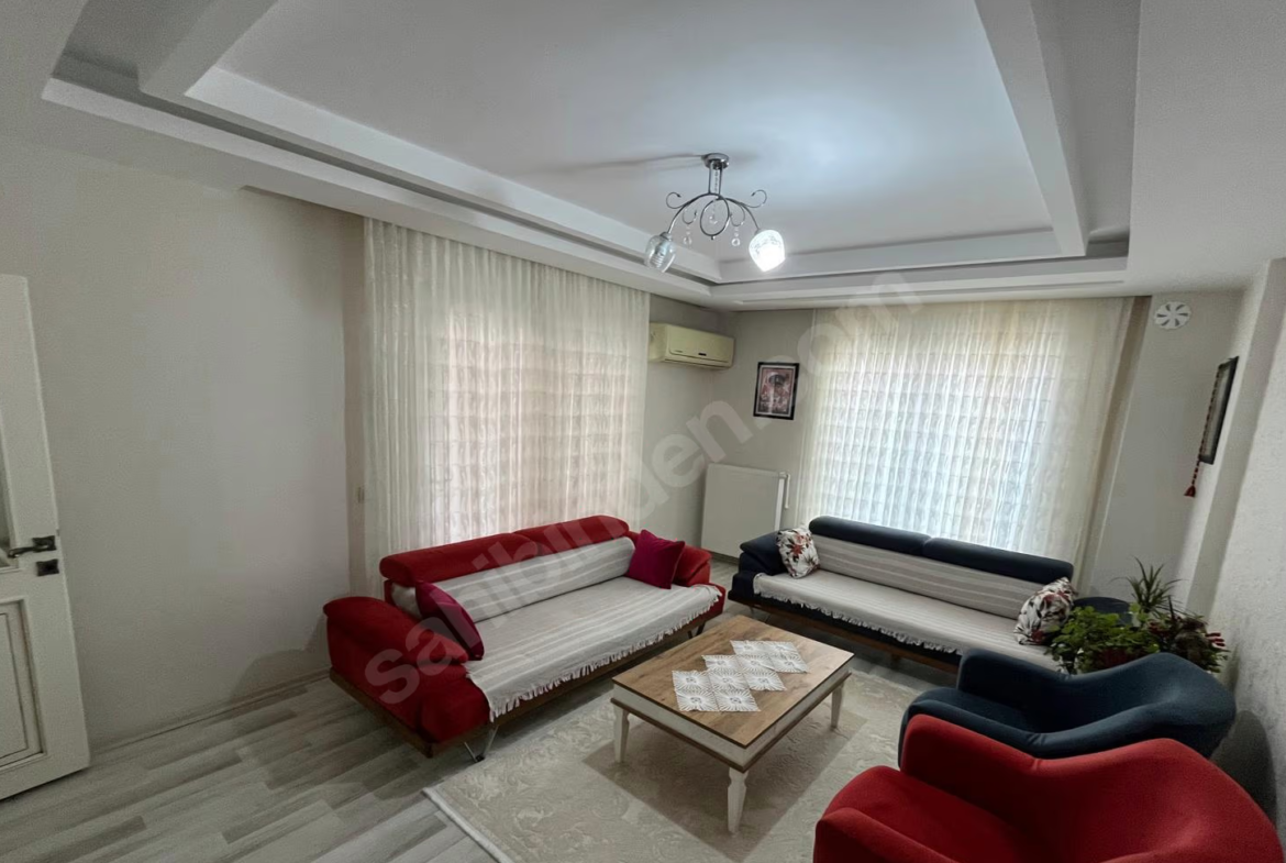 Mersin Mezitli Yeni Mahallesi 3+1 130 m² Doğalgaz Kombili Satılık Daire