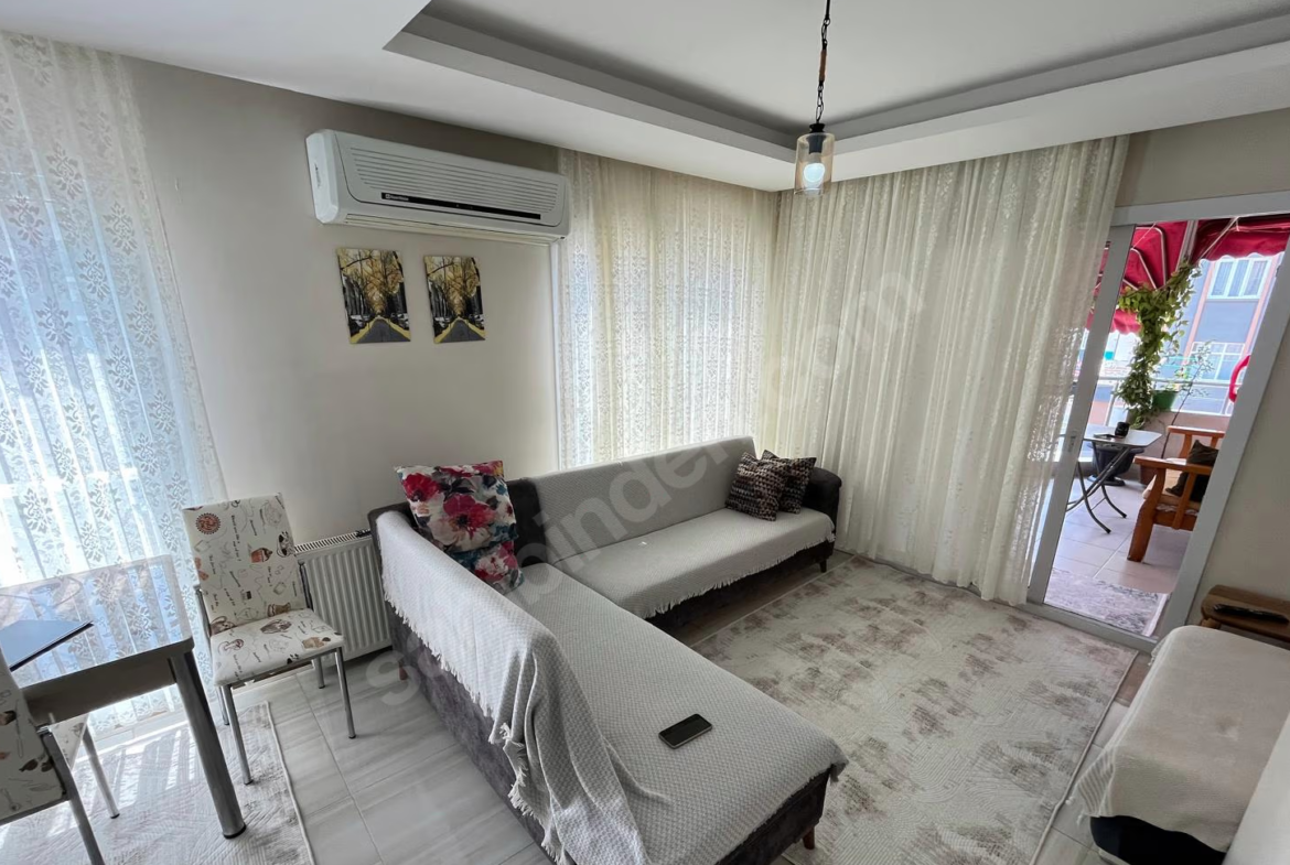 Mersin Mezitli Yeni Mahallesi 3+1 130 m² Doğalgaz Kombili Satılık Daire
