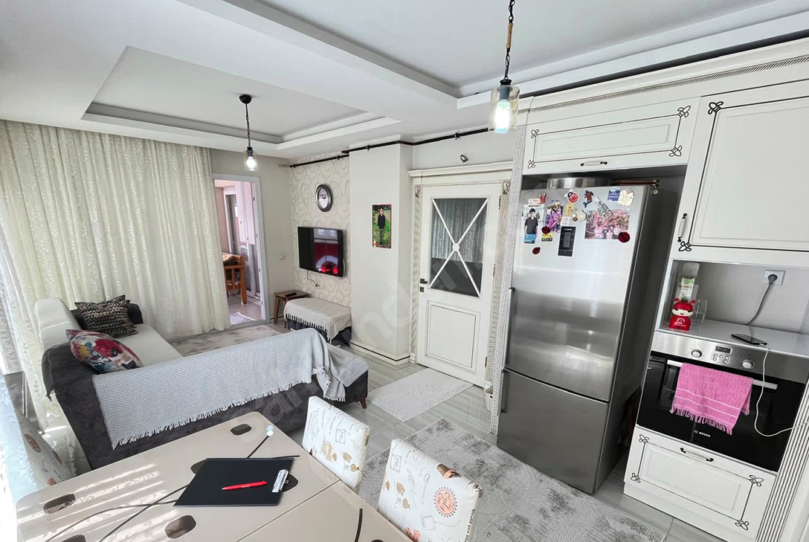 Mersin Mezitli Yeni Mahallesi 3+1 130 m² Doğalgaz Kombili Satılık Daire