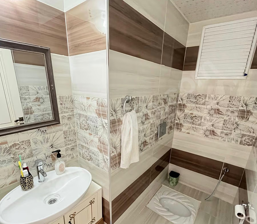 Mersin Mezitli Yeni Mahallesi 3+1 130 m² Doğalgaz Kombili Satılık Daire