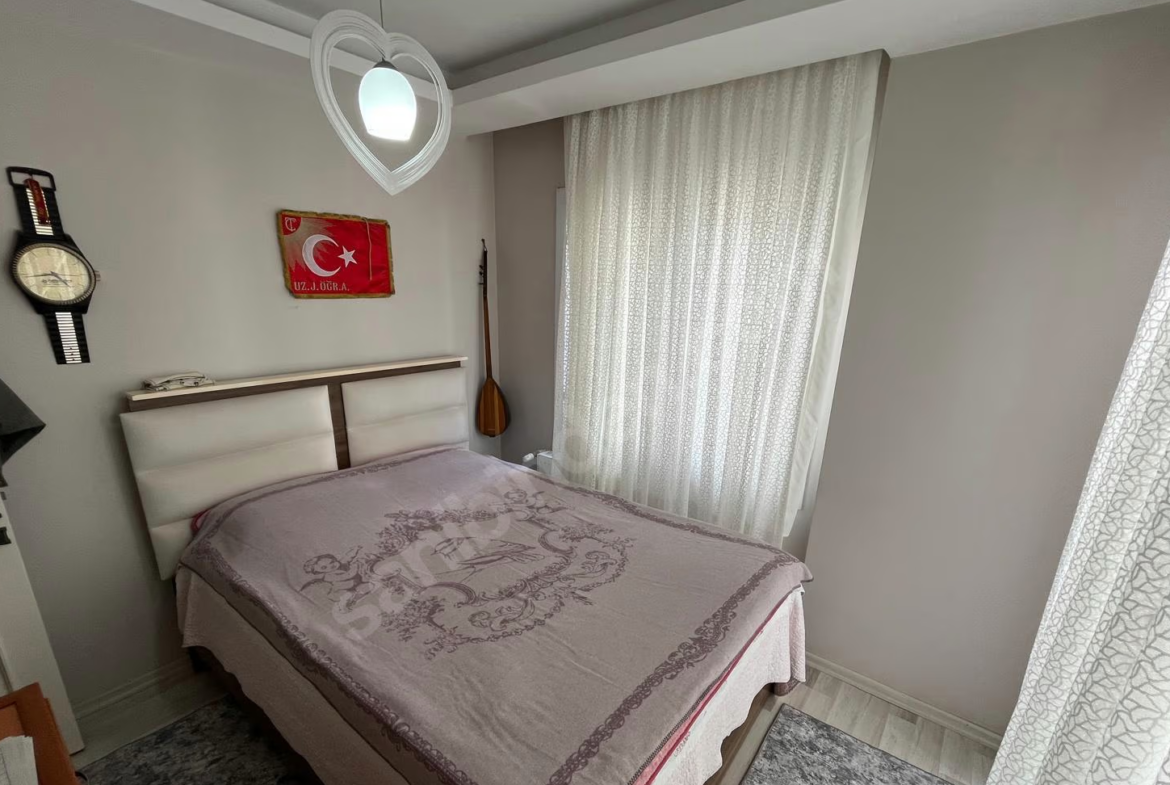 Mersin Mezitli Yeni Mahallesi 3+1 130 m² Doğalgaz Kombili Satılık Daire