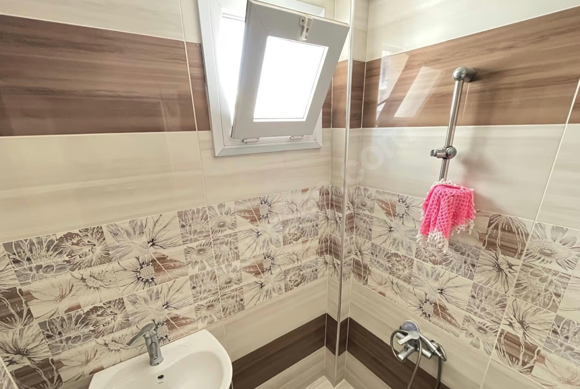 Mersin Mezitli Yeni Mahallesi 3+1 130 m² Doğalgaz Kombili Satılık Daire