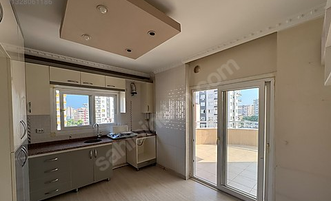 Mersin Mezitli Yeni Mahallesi 3+1 165 m² Doğalgaz Kombili Kiralık Daire