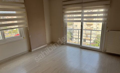 Mersin Mezitli Yeni Mahallesi 3+1 165 m² Doğalgaz Kombili Kiralık Daire