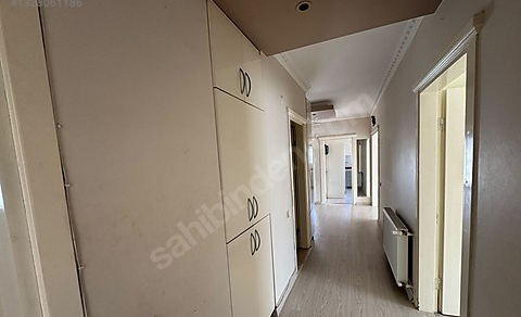 Mersin Mezitli Yeni Mahallesi 3+1 165 m² Doğalgaz Kombili Kiralık Daire