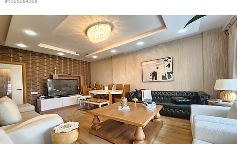 Mersin Mezitli Yeni Mahallesi 4+1 200 m² Doğalgaz Kombili Satılık Daire