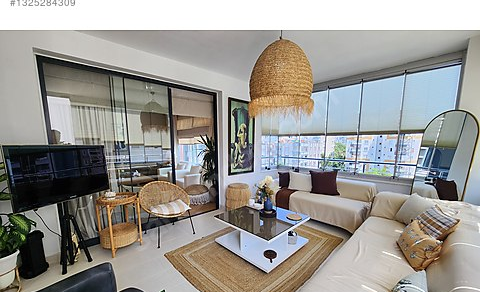 Mersin Mezitli Yeni Mahallesi 4+1 200 m² Doğalgaz Kombili Satılık Daire