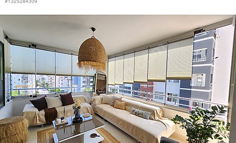 Mersin Mezitli Yeni Mahallesi 4+1 200 m² Doğalgaz Kombili Satılık Daire