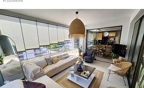 Mersin Mezitli Yeni Mahallesi 4+1 200 m² Doğalgaz Kombili Satılık Daire