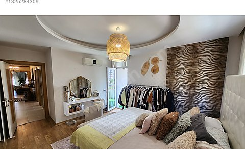 Mersin Mezitli Yeni Mahallesi 4+1 200 m² Doğalgaz Kombili Satılık Daire