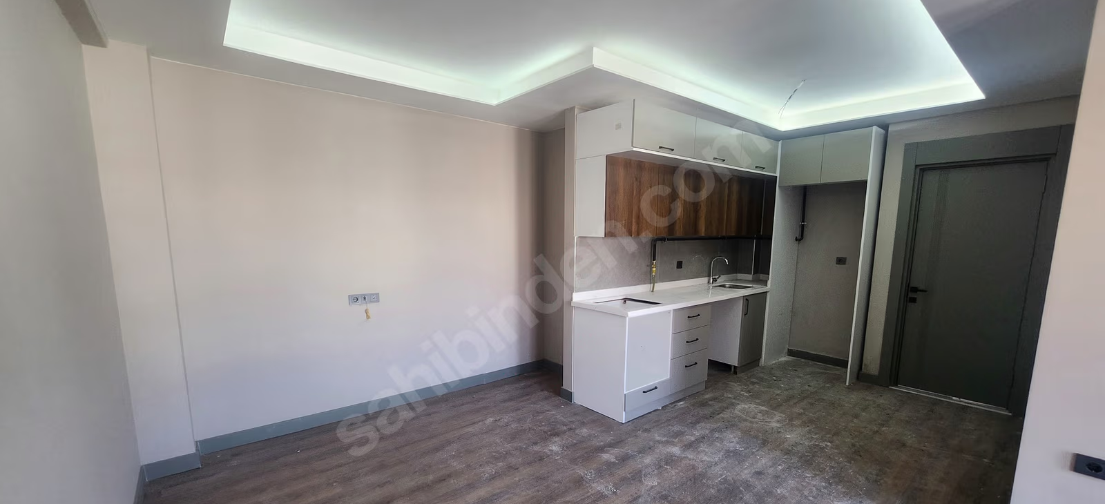 Mersin Yenişehir Bahçelievler Mahallesi 2+1 90 m² Doğalgaz Kombili Kiralık Daire