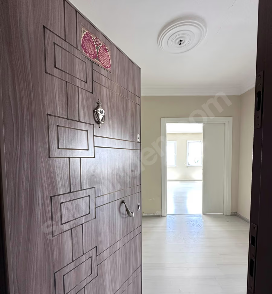 Mersin Yenişehir Barbaros Mahallesi 3+1 180 m² Klima Kiralık Daire