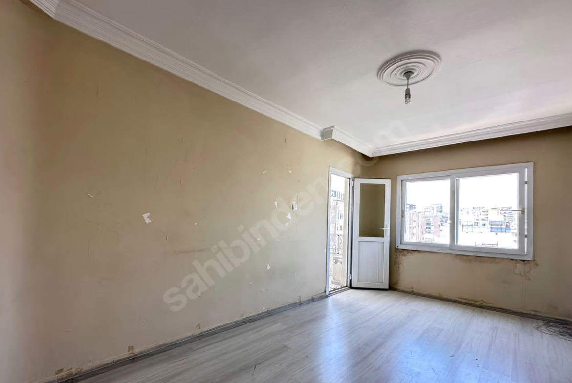 Mersin Yenişehir Barbaros Mahallesi 3+1 180 m² Klima Kiralık Daire