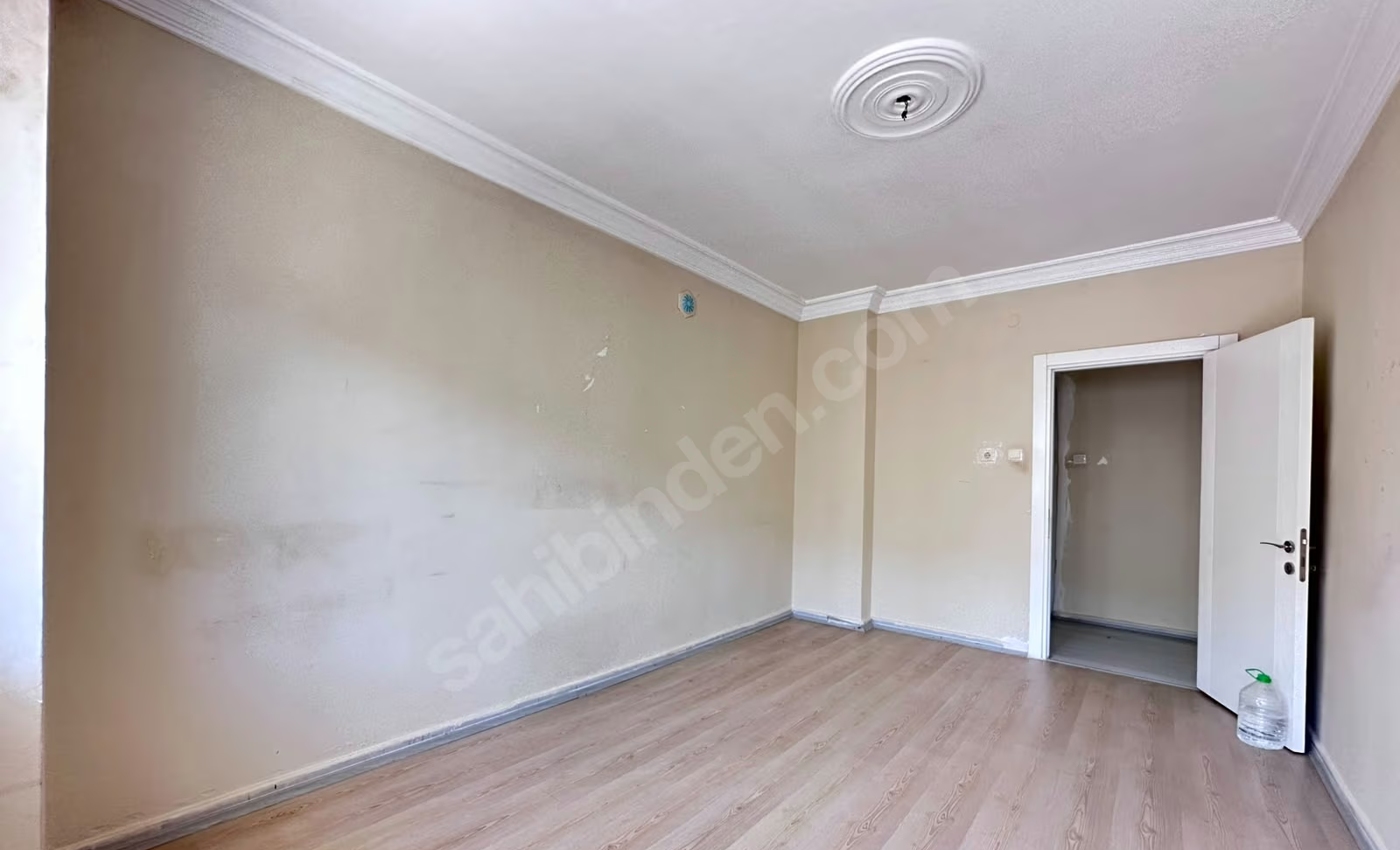 Mersin Yenişehir Barbaros Mahallesi 3+1 180 m² Klima Kiralık Daire