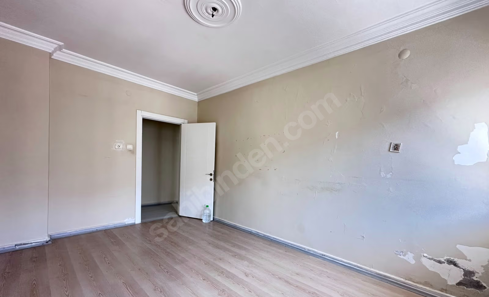 Mersin Yenişehir Barbaros Mahallesi 3+1 180 m² Klima Kiralık Daire