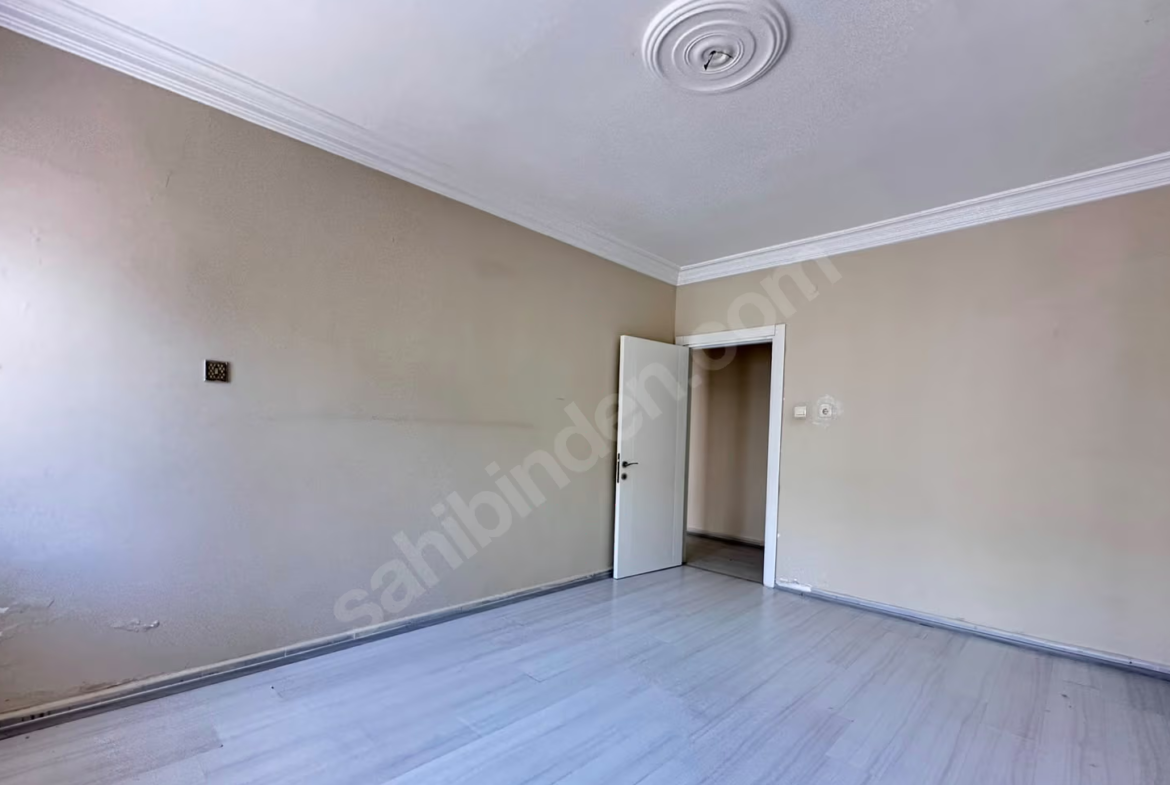 Mersin Yenişehir Barbaros Mahallesi 3+1 180 m² Klima Kiralık Daire