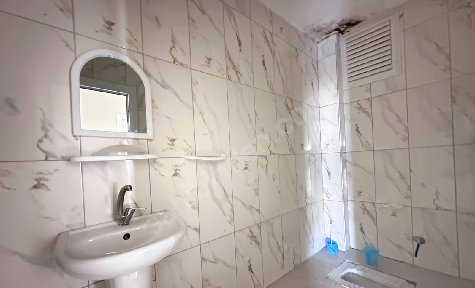 Mersin Yenişehir Barbaros Mahallesi 3+1 180 m² Klima Kiralık Daire