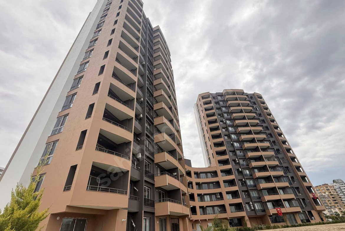 Mersin Yenişehir Çiftlikköy Mahallesi 2+1 90 m² Yerden Isıtma Satılık Daire