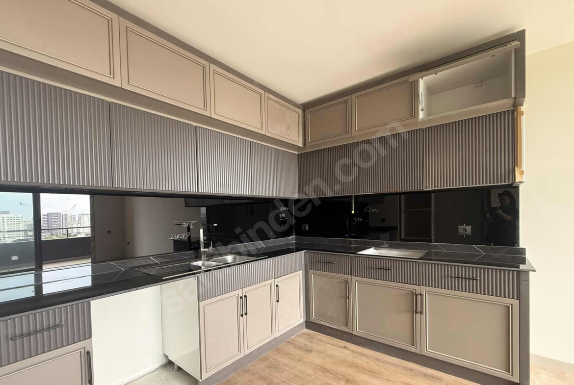 Mersin Yenişehir Çiftlikköy Mahallesi 2+1 90 m² Yerden Isıtma Satılık Daire