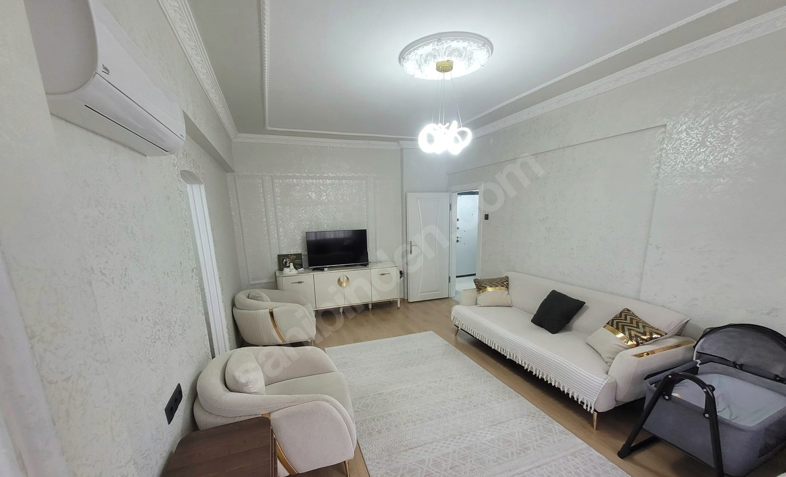 Mersin Yenişehir Gazi Mahallesi 3+1 140 m² Doğalgaz Kombili Satılık Daire