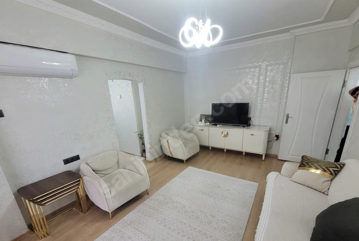 Mersin Yenişehir Gazi Mahallesi 3+1 140 m² Doğalgaz Kombili Satılık Daire