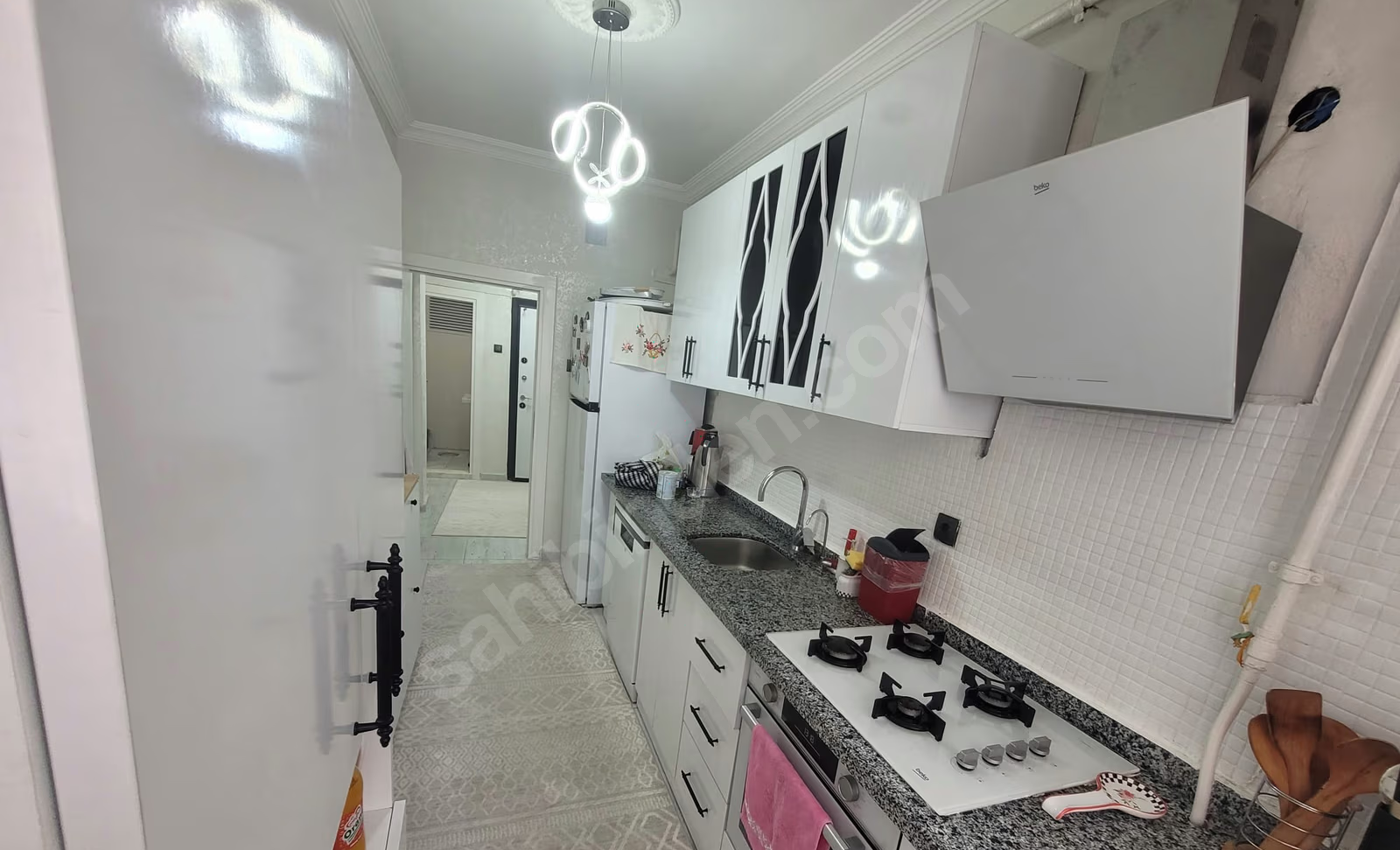 Mersin Yenişehir Gazi Mahallesi 3+1 140 m² Doğalgaz Kombili Satılık Daire