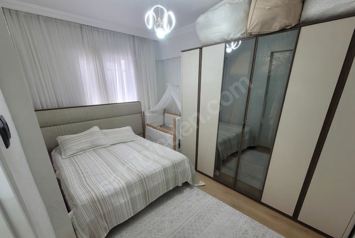 Mersin Yenişehir Gazi Mahallesi 3+1 140 m² Doğalgaz Kombili Satılık Daire