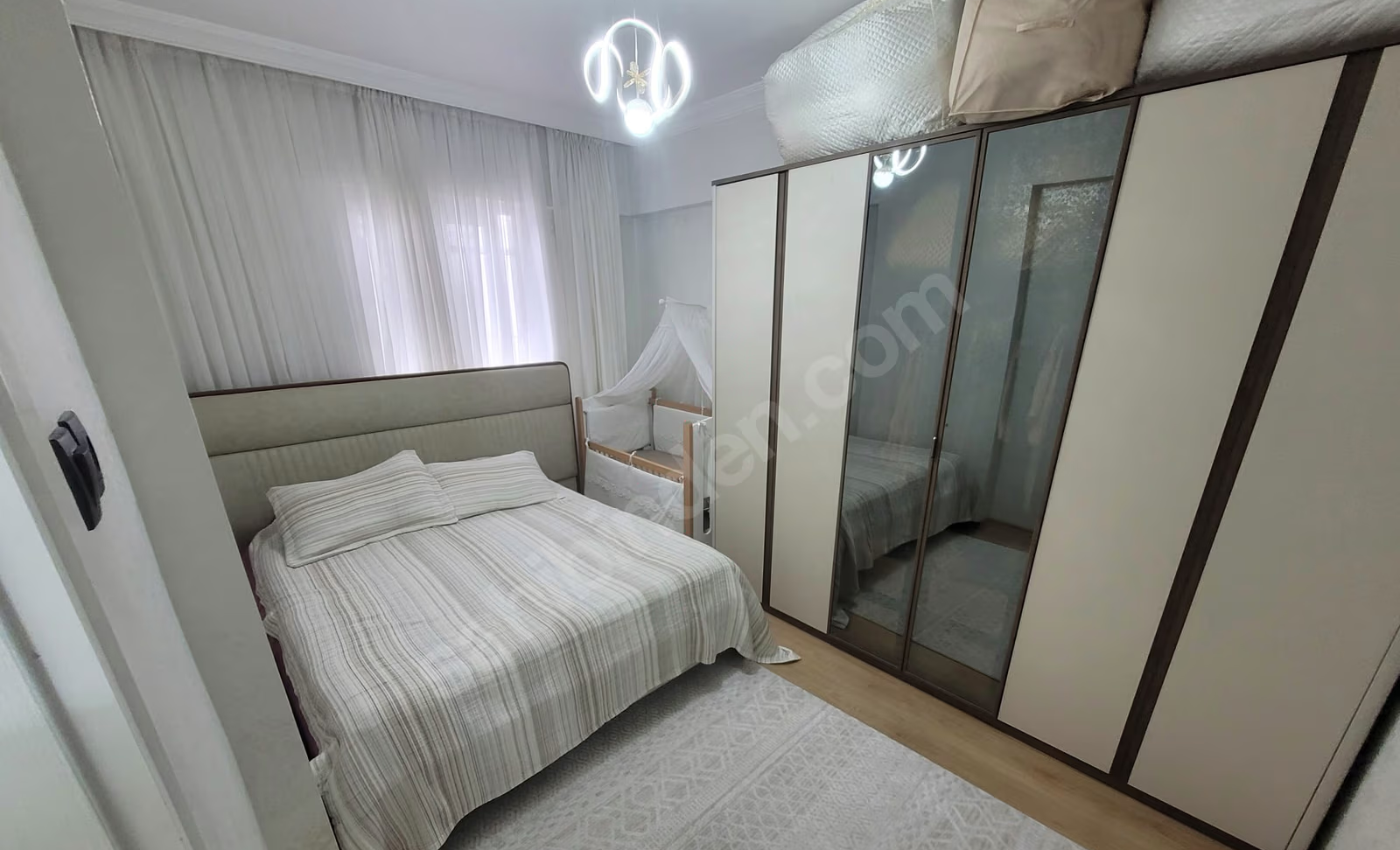 Mersin Yenişehir Gazi Mahallesi 3+1 140 m² Doğalgaz Kombili Satılık Daire