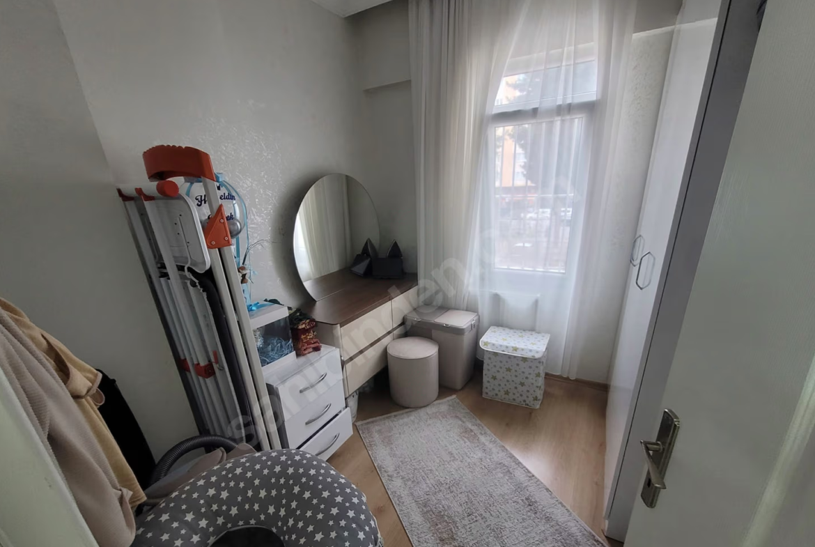 Mersin Yenişehir Gazi Mahallesi 3+1 140 m² Doğalgaz Kombili Satılık Daire