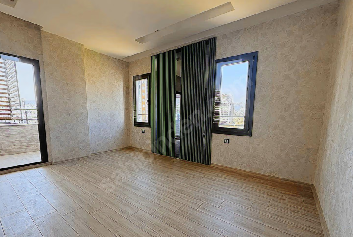 Mersin Yenişehir Kuzeykent Mahallesi 3+1 150 m² Doğalgaz Kombili Satılık Daire