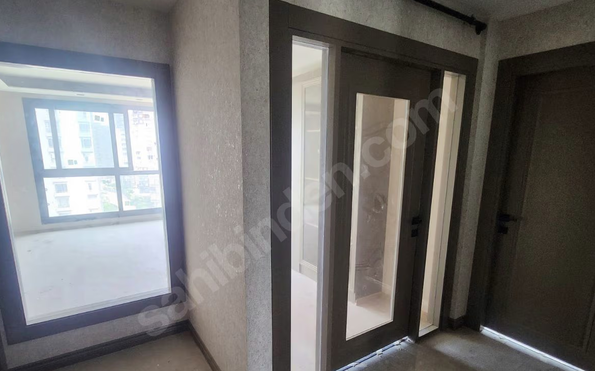 Mersin Yenişehir Menteş Mahallesi 3+1 140 m² Doğalgaz Kombili Satılık Daire