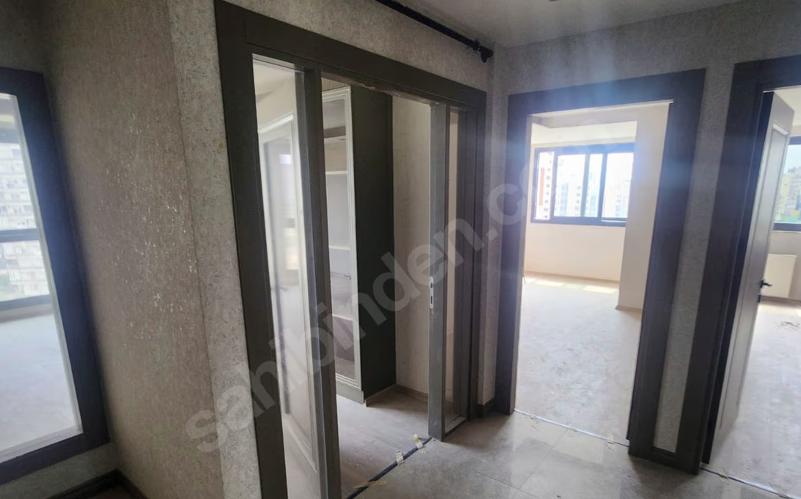 Mersin Yenişehir Menteş Mahallesi 3+1 140 m² Doğalgaz Kombili Satılık Daire