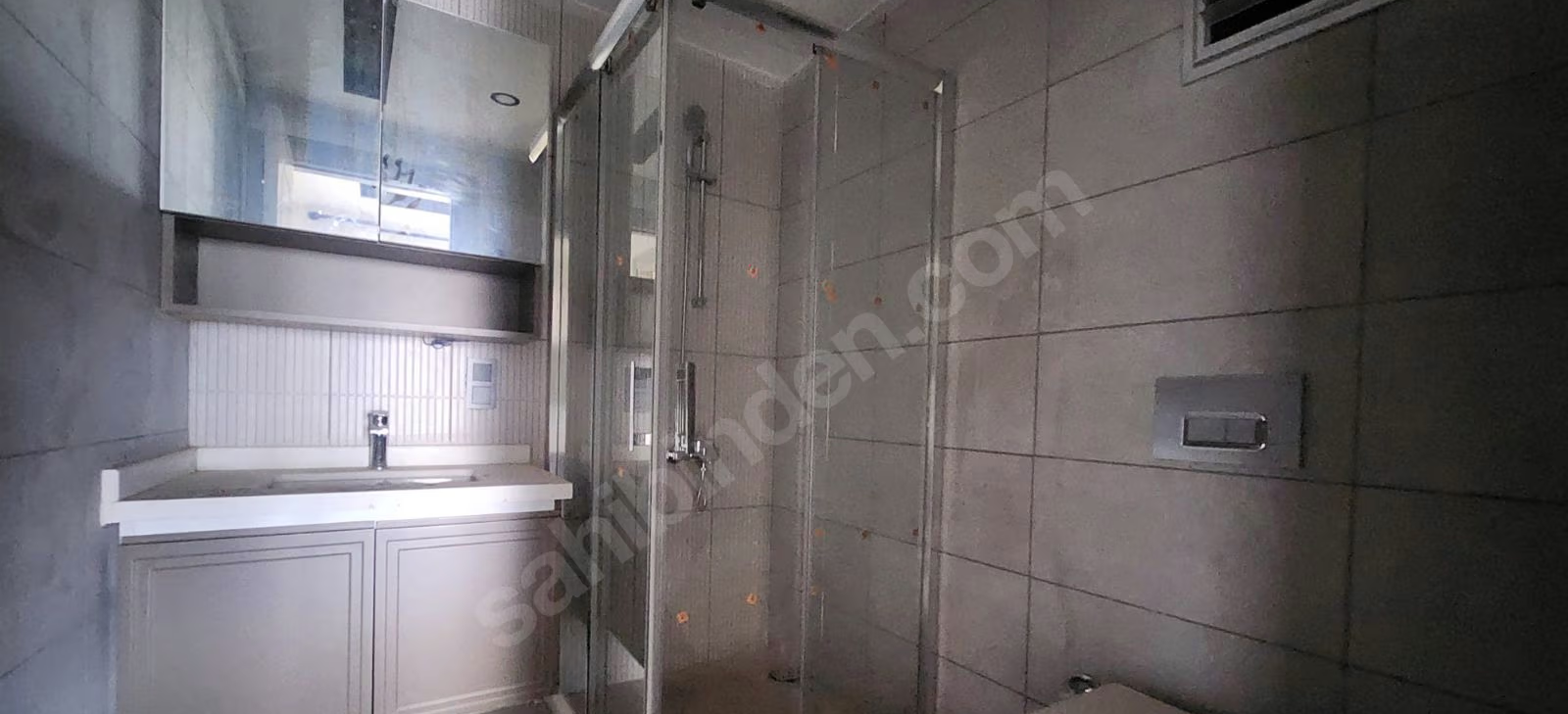 Mersin Yenişehir Menteş Mahallesi 3+1 140 m² Doğalgaz Kombili Satılık Daire