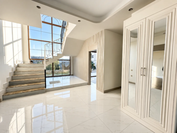 Soğucak’de 4+1 Satılık Villa